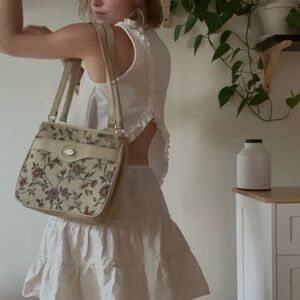 Vintage Carryland Floral Tapestry Shoulder Bag